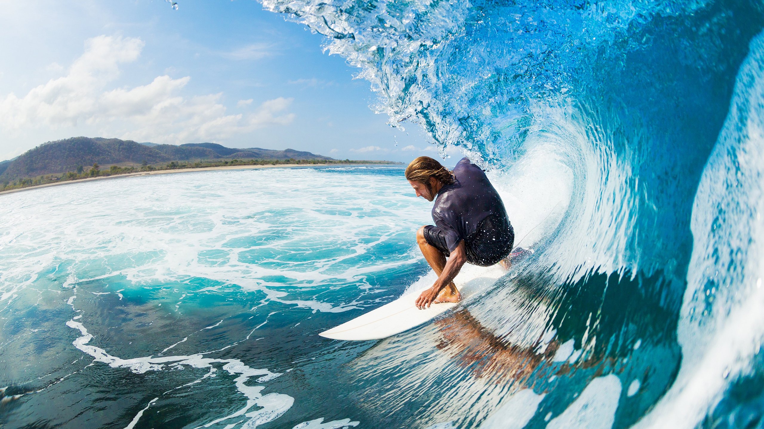 开云·Kaiyun网页版-弗朗索瓦·霍尔茨豪伊泽：稳固的后场与精准的传球，确保南非队的流畅进攻